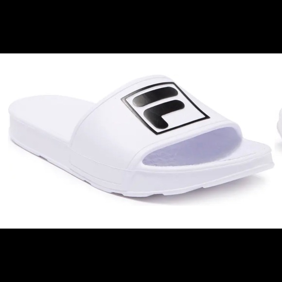 NWT Fila Big Box Logo Slide Sandal - Picture 2 of 8